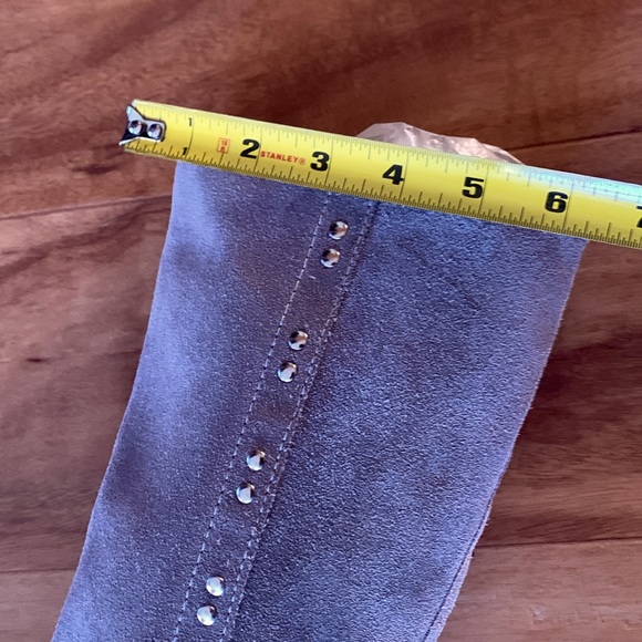 Genuine grey suede Carlos Santana tall boot, sz 6.5 - Picture 8 of 8